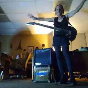 Meet your Posher, Mikel